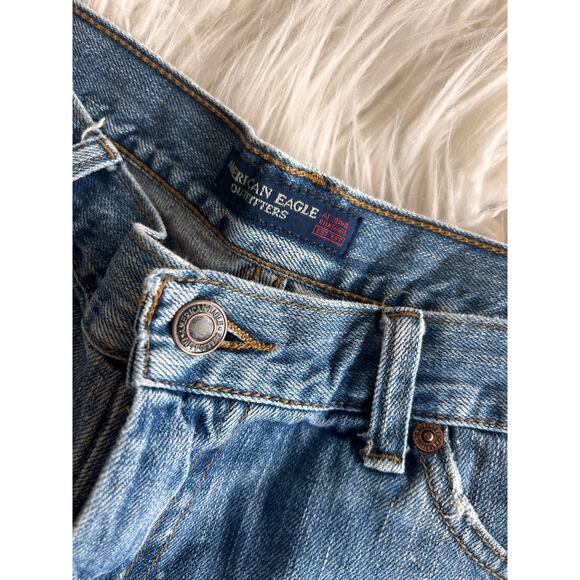 American Eagle Outfitters Women's Denim Distressed Bleach Jean Shorts Blue SZ 6‎ - Picture 3 of 9